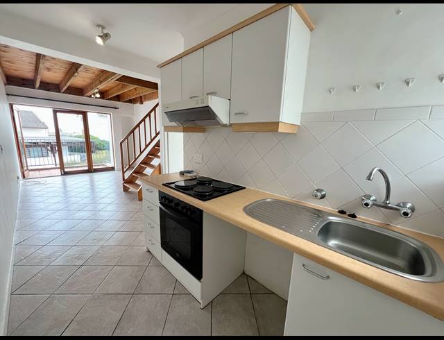 2 BEDROOM APARTMENT TO LET IN MELKBOSSTRAND CENTRAL